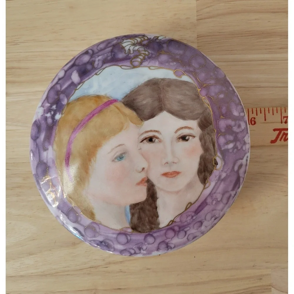 Trinket Box Hand Painted Art Porcelain Hinged Lid 5.5
